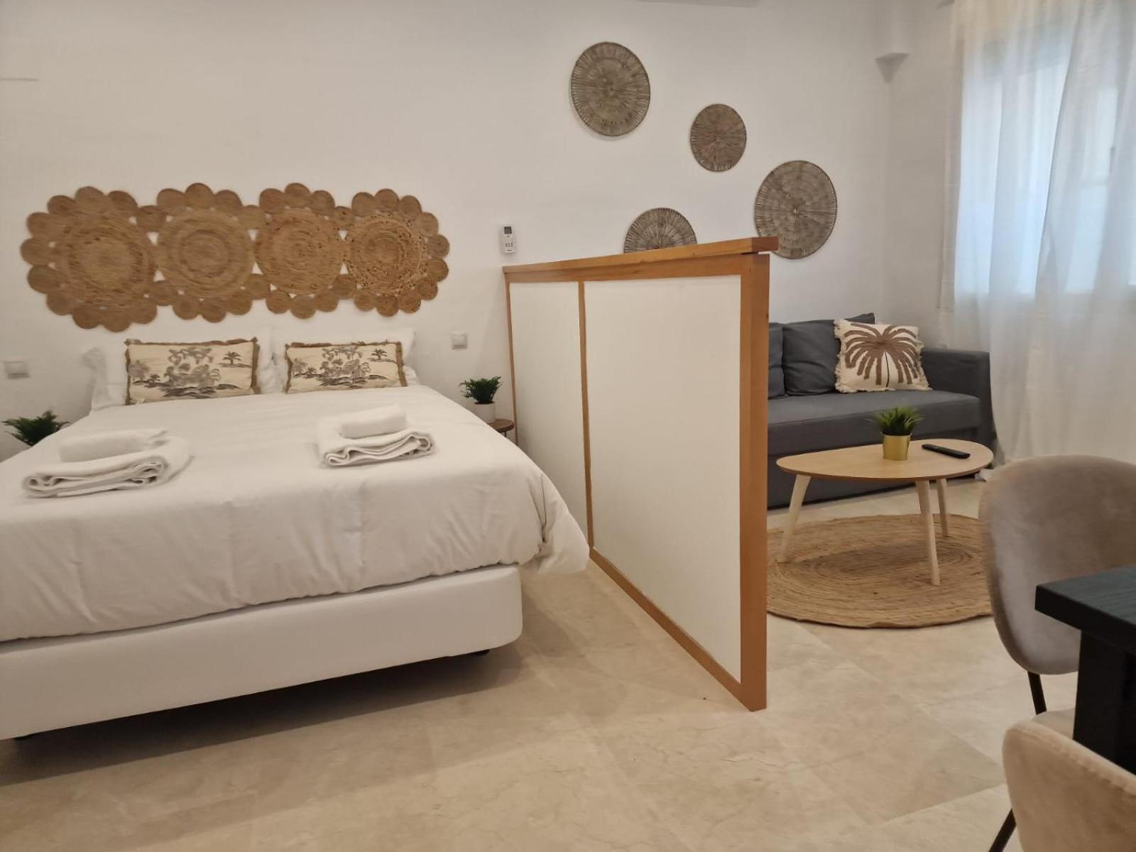 Isg Apartments Estudio En La Alameda 2 เซบีญา ภายนอก รูปภาพ
